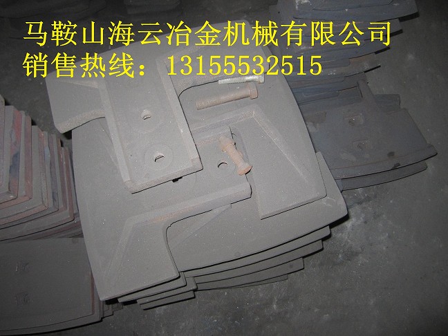 珠海仕高瑪180站、安慶振皖500攪拌主機(jī)口襯板、側(cè)刮刀廠家直銷